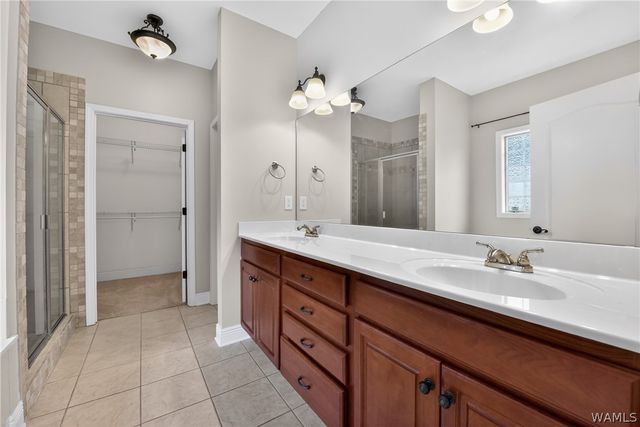 13672 Old Ivey Dr, Northport, AL 35475