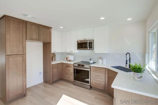 8665 Rideabout Ln, San Diego, CA 92129