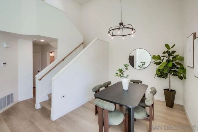 8665 Rideabout Ln, San Diego, CA 92129