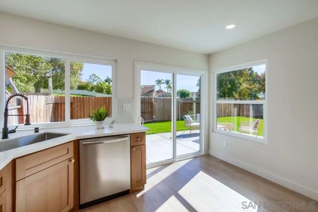 8665 Rideabout Ln, San Diego, CA 92129