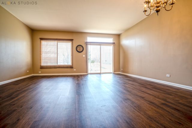 1850 Wisteria Drive, Aurora, IL 60503