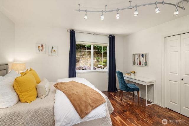 20230 NE 18th Place, Sammamish, WA 98074