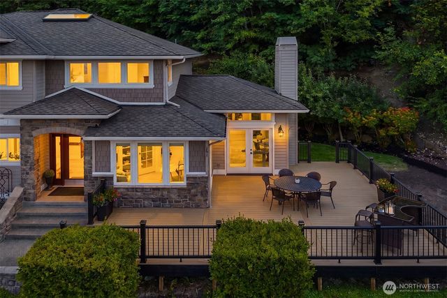 20230 NE 18th Place, Sammamish, WA 98074