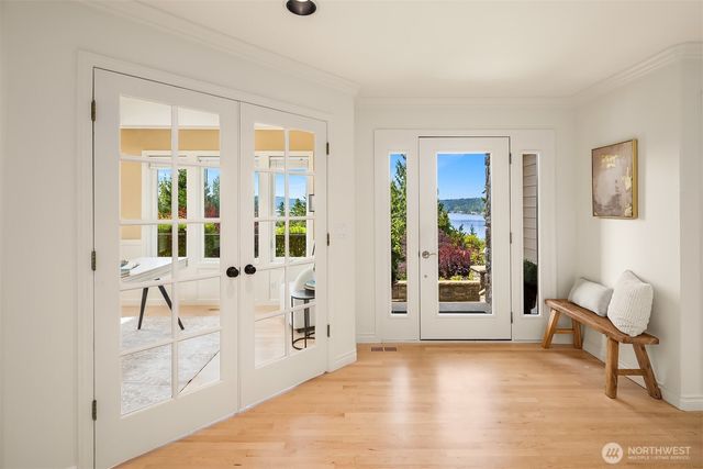 20230 NE 18th Place, Sammamish, WA 98074