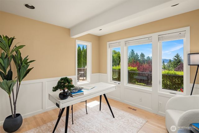 20230 NE 18th Place, Sammamish, WA 98074