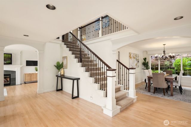 20230 NE 18th Place, Sammamish, WA 98074