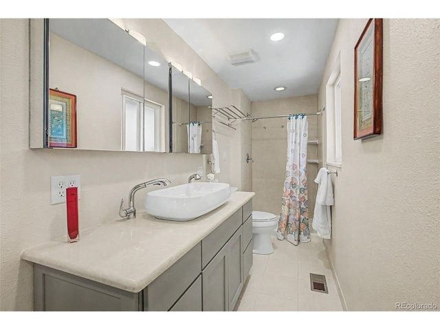 1661 Allison St, Lakewood, CO 80214
