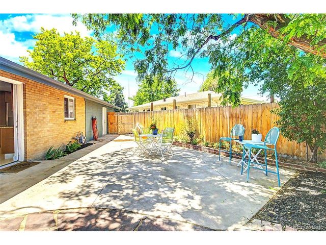 1661 Allison St, Lakewood, CO 80214