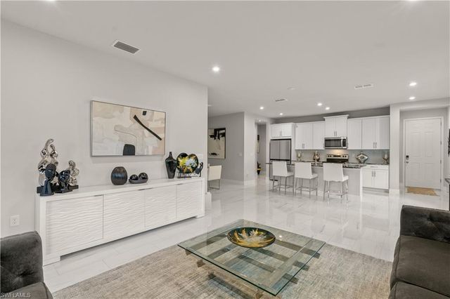 10355 Bonavie Cove DR, Fort Myers, FL 33966