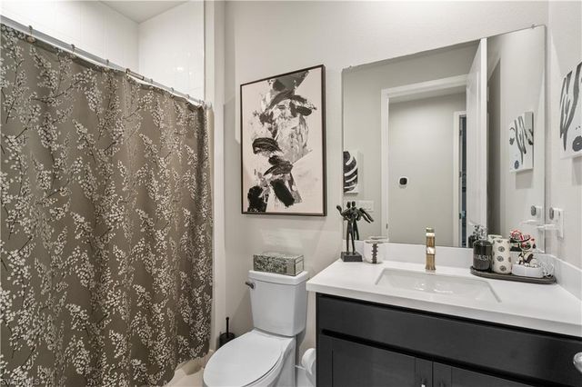 10355 Bonavie Cove DR, Fort Myers, FL 33966