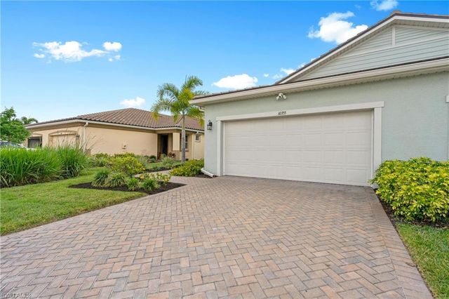 10355 Bonavie Cove DR, Fort Myers, FL 33966