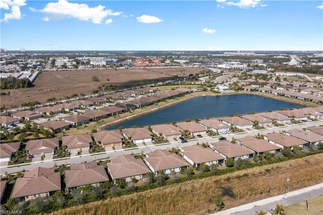 10355 Bonavie Cove DR, Fort Myers, FL 33966