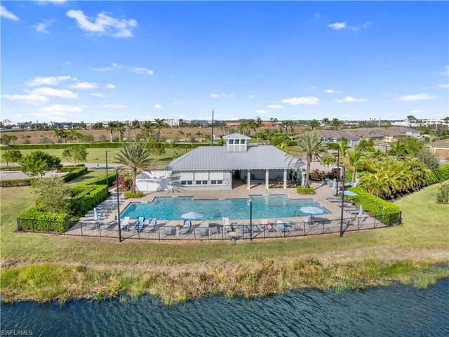 10355 Bonavie Cove DR, Fort Myers, FL 33966