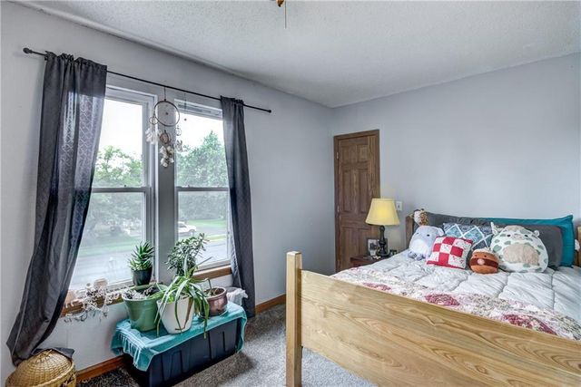 413 E Stanley Street, Thorp, WI 54771