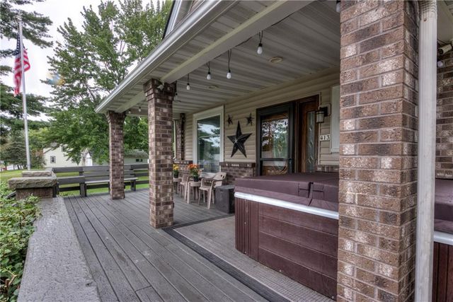 413 E Stanley Street, Thorp, WI 54771
