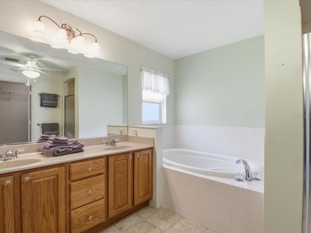 1332 CAMERO DRIVE, Lady Lake, FL 32159