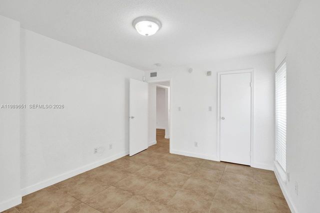 949 Riverside Dr 417, Coral Springs, FL 33071