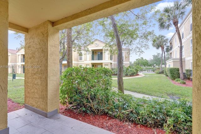 949 Riverside Dr 417, Coral Springs, FL 33071