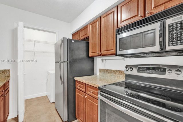 949 Riverside Dr 417, Coral Springs, FL 33071