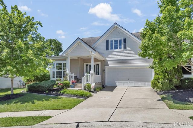 1437 Colonial Drive, St Charles, MO 63304
