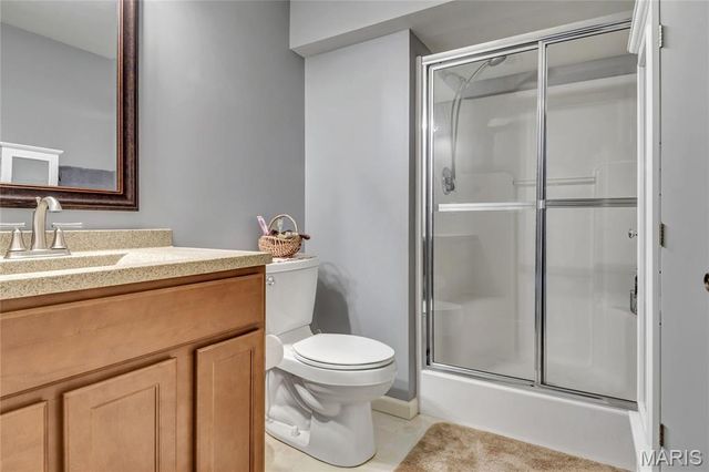 1437 Colonial Drive, St Charles, MO 63304