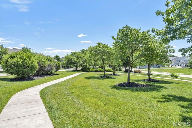 1437 Colonial Drive, St Charles, MO 63304