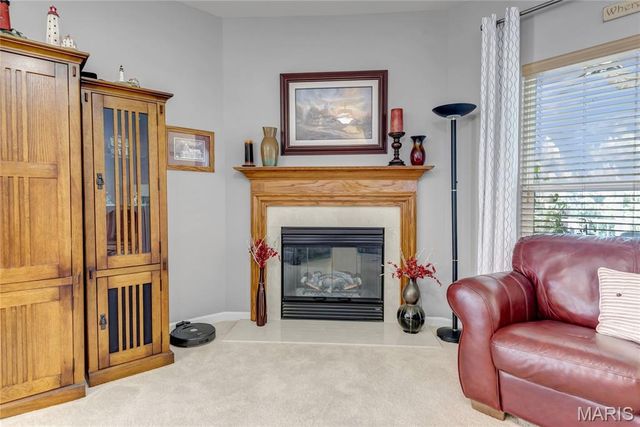 1437 Colonial Drive, St Charles, MO 63304