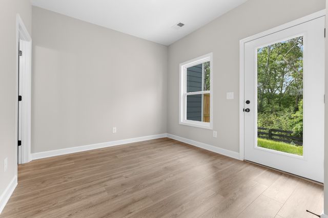217 Hollywell Dr, Gallatin, TN 37066