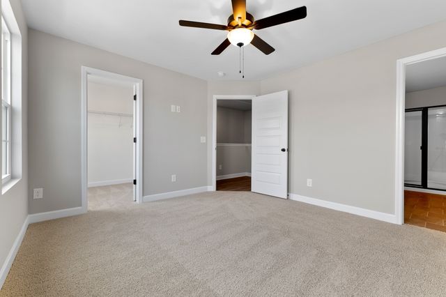 217 Hollywell Dr, Gallatin, TN 37066