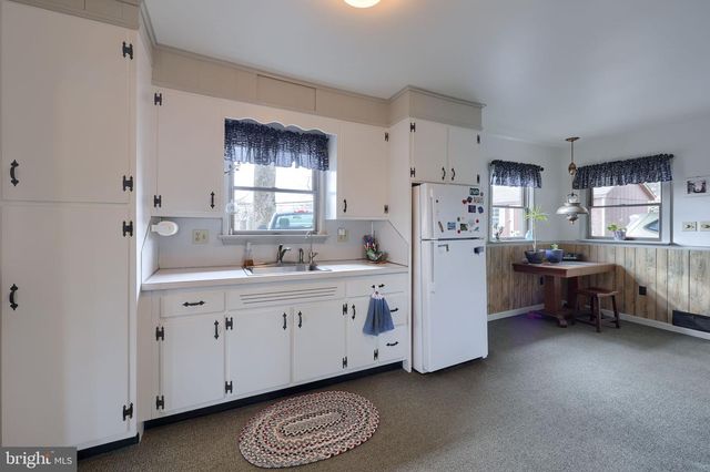 291 BUSHONG RD, Leola, PA 17540