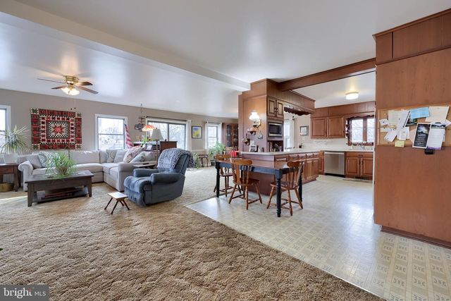 291 BUSHONG RD, Leola, PA 17540