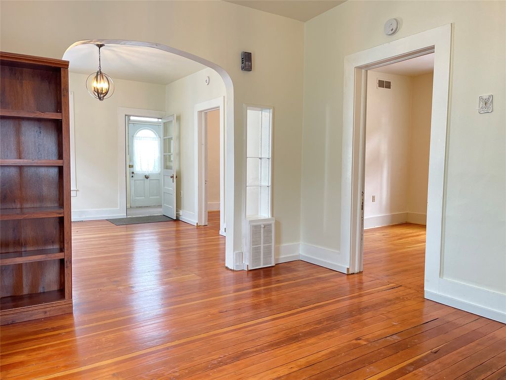 1009 Logan Street, Helena, MT 59601 photo 3