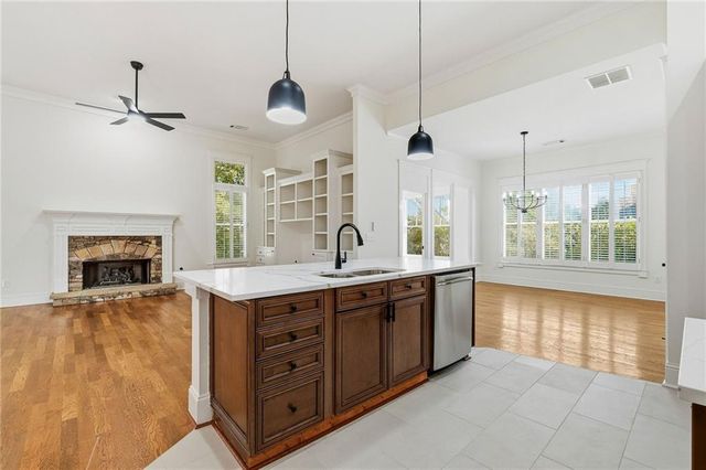 8 Fieldstone Court E, Dawsonville, GA 30534