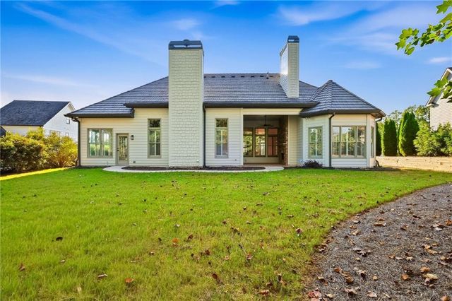 8 Fieldstone Court E, Dawsonville, GA 30534