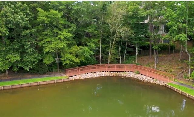 8 Fieldstone Court E, Dawsonville, GA 30534