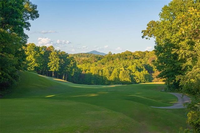 8 Fieldstone Court E, Dawsonville, GA 30534