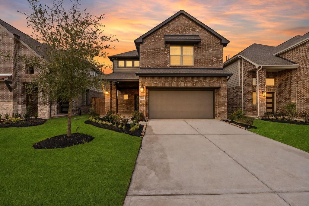 7011 Golden Groundsel Drive, Katy, TX 77493