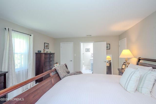 172 Ellisdale Road, Allentown, NJ 08501