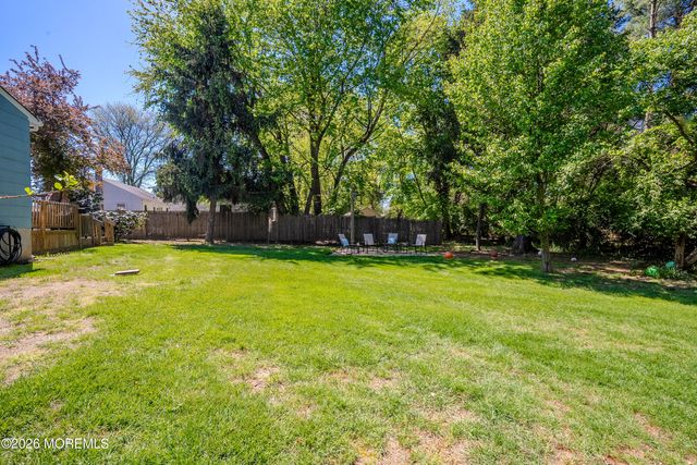 172 Ellisdale Road, Allentown, NJ 08501