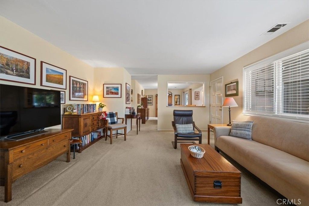 Image 4 of property listing at 733 Mar Vista, Los Osos, CA 93402
