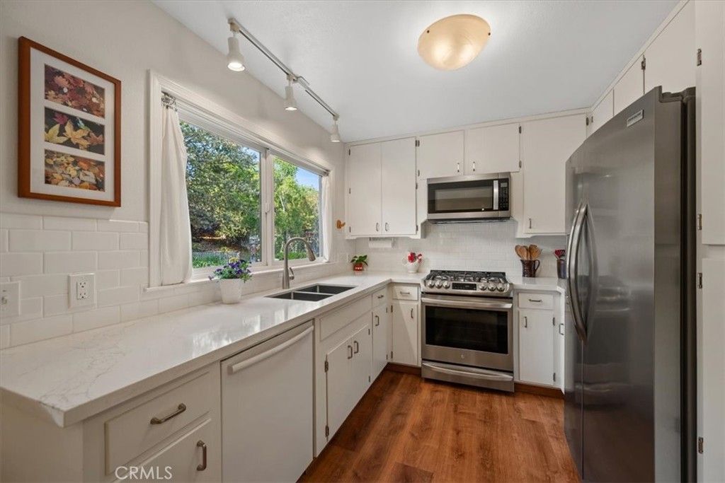 Image 7 of property listing at 733 Mar Vista, Los Osos, CA 93402