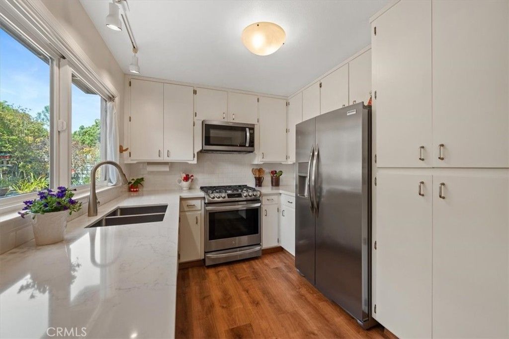 Image 8 of property listing at 733 Mar Vista, Los Osos, CA 93402