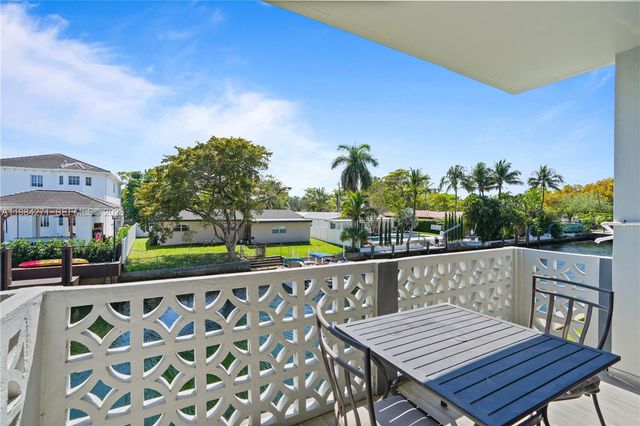 13105 Ixora Ct 215, North Miami, FL 33181