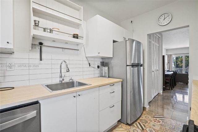 13105 Ixora Ct 215, North Miami, FL 33181