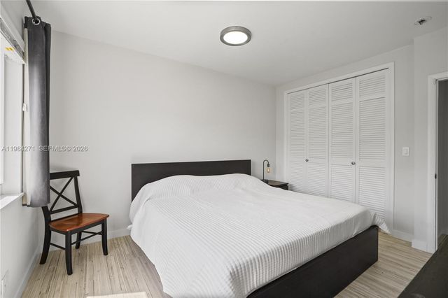 13105 Ixora Ct 215, North Miami, FL 33181