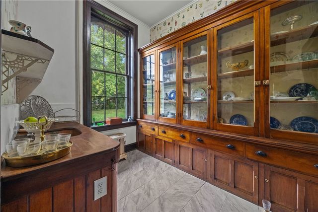 546 Castle Street, Geneva City, NY 14456