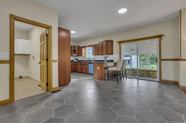 2453 Ryan Road, Heath, OH 43056