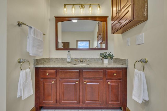 2453 Ryan Road, Heath, OH 43056