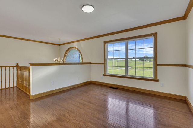 2453 Ryan Road, Heath, OH 43056