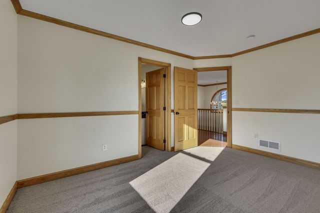 2453 Ryan Road, Heath, OH 43056